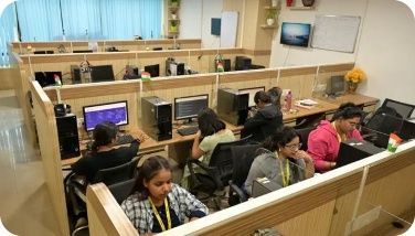 build-a-successful-career-with-data-analytics-training-big-0