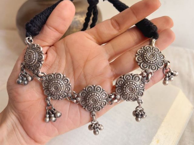 oxidised-pure-925-silver-choker-set-with-ghungroo-asmah