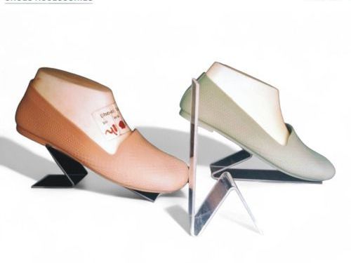 acrylic-side-angle-shoe-display-stand