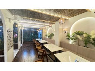 best-cafe-franchise-in-india-suto-cafe-small-0