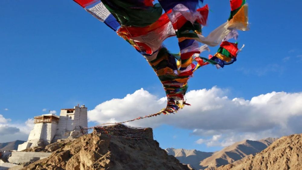ladakh-mountain-tours-overland-escape-big-0