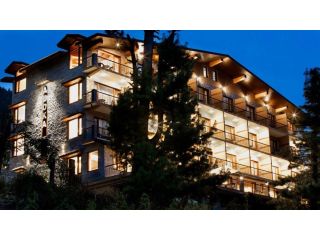 luxury-hotel-in-manali-small-0