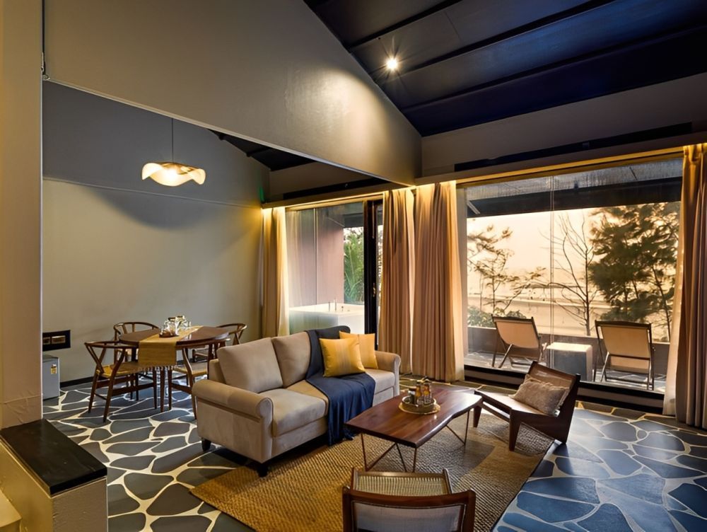 luxury-hotels-in-goa-for-a-private-beachfront-stay-in-morjim-big-2