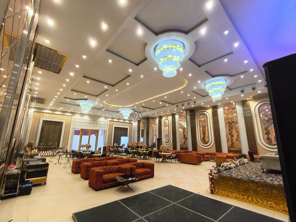 creative-anniversary-celebration-ideas-in-noida-extension-big-1