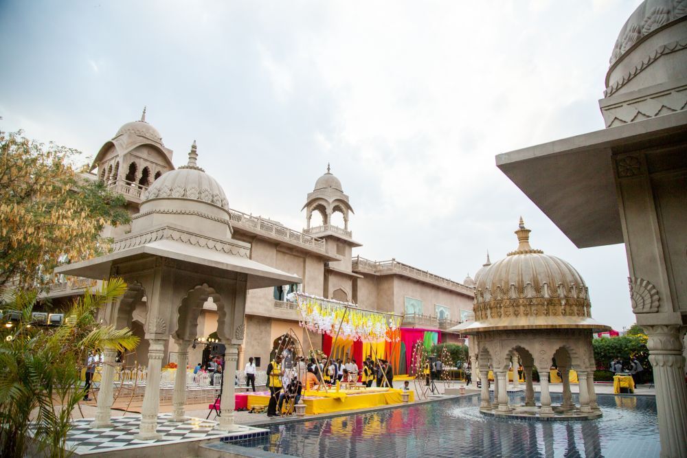 looking-for-the-best-resorts-in-udaipur-for-wedding-big-0
