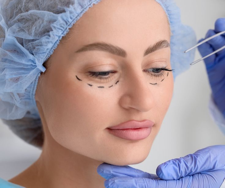 how-a-plastic-surgery-specialist-in-rohini-big-0