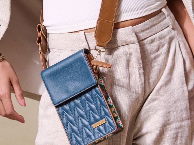 chic-versatile-sling-bags-for-women-online-chumbak