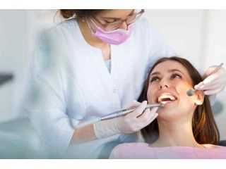 clear-aligners-near-me-affordable-invisible-braces-clinic-small-0