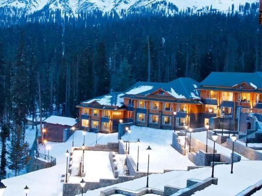 kashmir-tour-packages-for-family-safe-memorable-holidays
