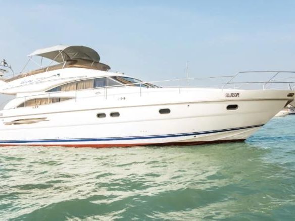 exclusive-private-boat-for-birthday-party-in-mumbai-deals