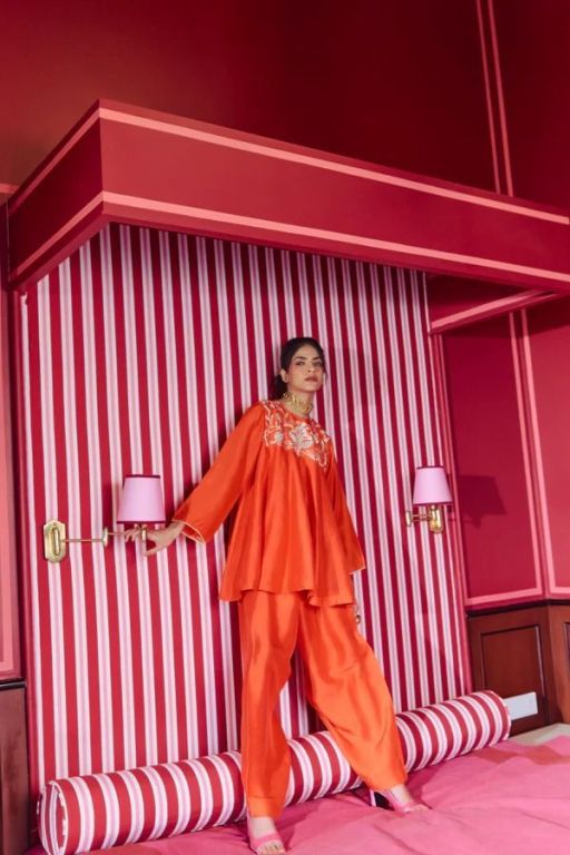 designer-suit-set-big-0