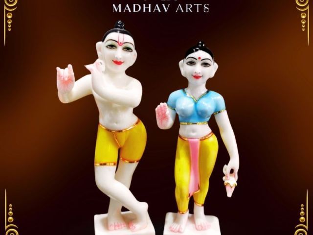 buy-online-iskcon-radha-krishna-marble-murti-with-fine-detailing