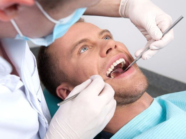 maintaining-oral-health-after-60-geriatric-dentist-in-mulund