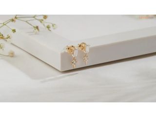 guide-to-buying-diamond-earrings-online-festive-season-small-0