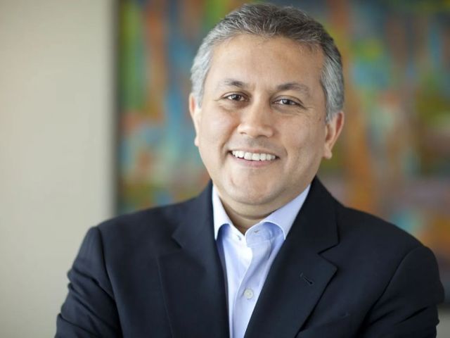 corporate-photographer-mumbai-business-headshots-portraits