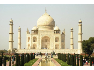 want-to-explore-agra-in-one-day-from-delhi-by-volvo-bus-small-0