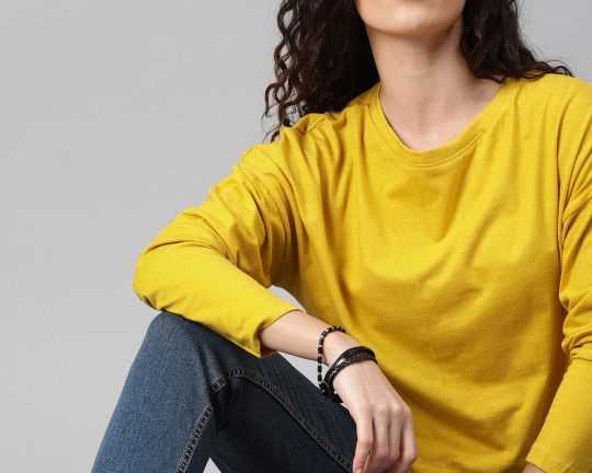 roadster-women-mustard-yellow-solid-round-neck-t-shirt