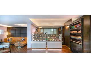 affordable-accommodation-in-andheri-for-business-and-leisure-small-1