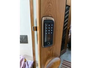 buy-the-best-smart-lock-for-main-door-at-jal-digital-system-small-0