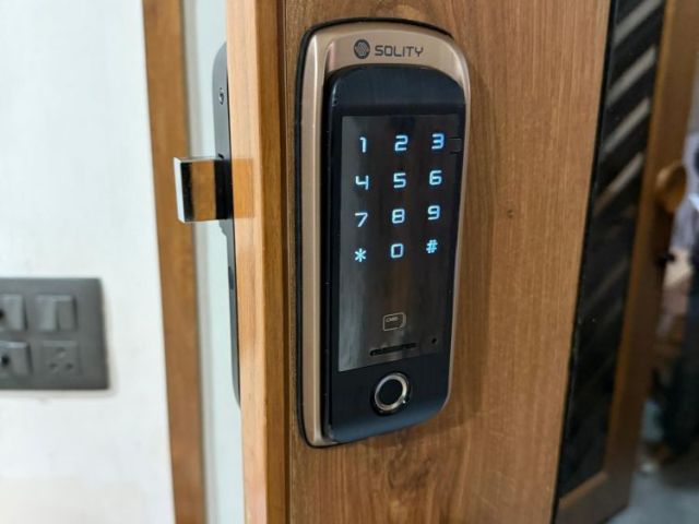 buy-the-best-smart-lock-for-main-door-at-jal-digital-system