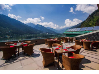 best-resort-with-professional-services-small-0