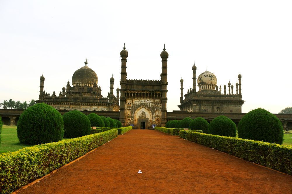 qutb-shahi-heritage-park-a-must-visit-historic-destination-big-0