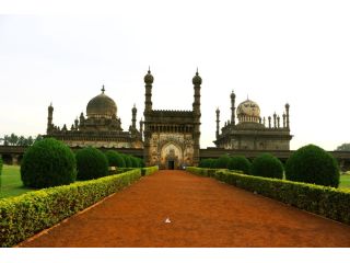 qutb-shahi-heritage-park-a-must-visit-historic-destination-small-0