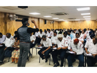 what-are-online-communication-classes-and-their-benefits-small-0