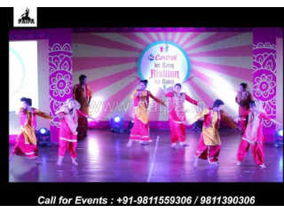 how-professional-dance-troupes-event-performances-small-0