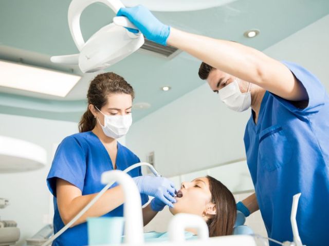 philips-zoom-whitening-in-trivandrum-for-bright-smiles