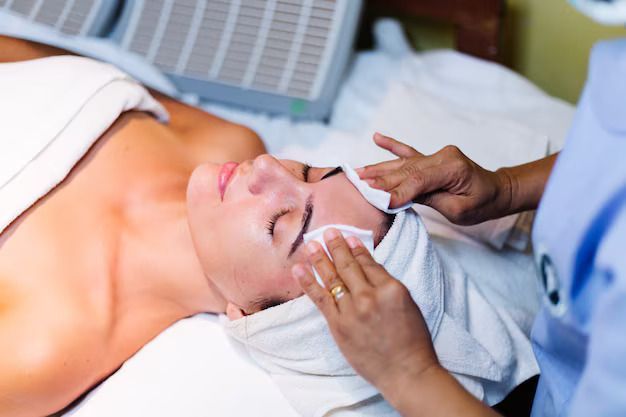 face-treatment-near-me-dermatologist-lucknow-big-0