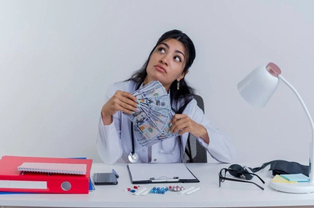 financial-problem-solutions-jay-jinendra-jyotish-big-0