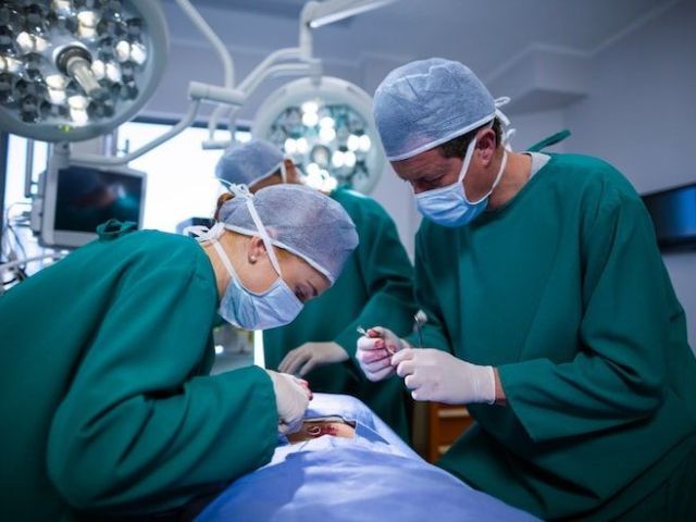 best-urology-hospital-in-gandhinagar