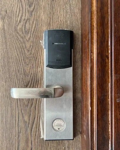 buy-reliable-hotel-room-door-lock-system-big-0
