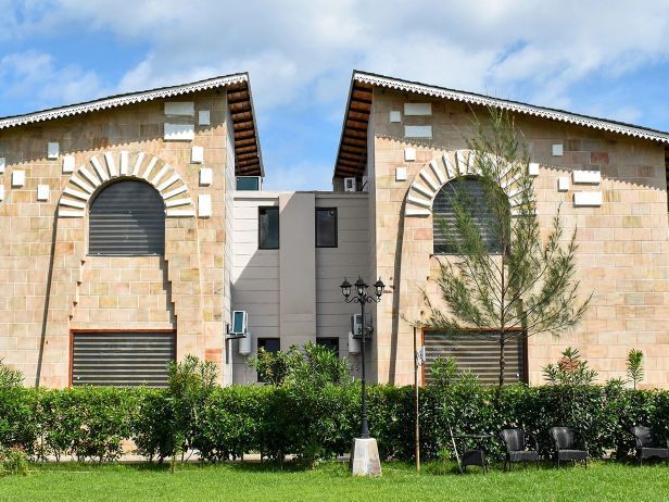 weekend-getaways-in-jim-corbett-at-amaris-greens-resort