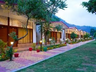 looking-for-a-family-resort-in-rishikesh-with-a-swimming-pool