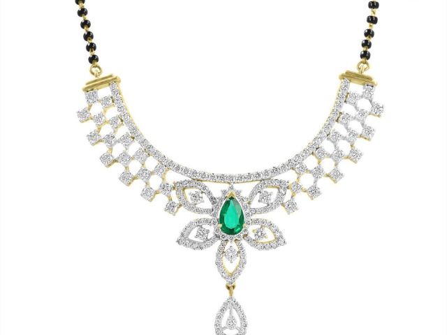 when-you-buy-a-diamond-necklace-online-from-hazoorilal-jewellers