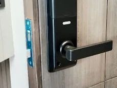 buy-the-best-digital-door-lock-at-jal-digital-system