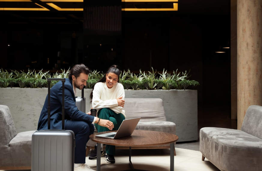 experience-seamless-luxury-with-online-travel-booking-big-0