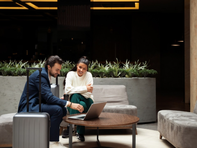 experience-seamless-luxury-with-online-travel-booking