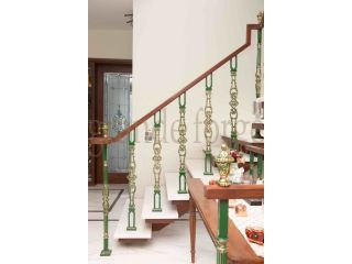 cast-iron-railing-timeless-strength-elegant-design-small-0
