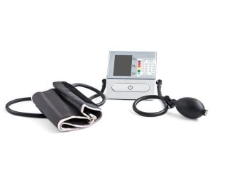 how-to-choose-the-right-blood-pressure-machine-for-accurate-home-small-0