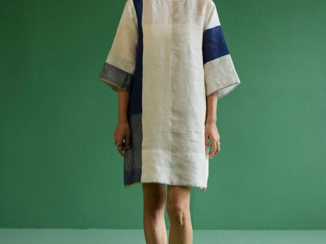 travel-outfits-for-women-stylish-picks-by-manan