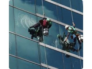 building-glass-cleaning-services-noida-small-0