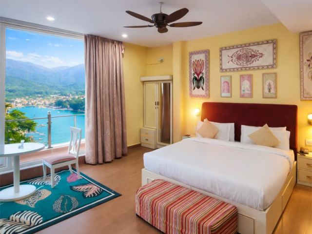 best-rishikesh-hotel-near-ganga-the-neeraj-luxury-hotels