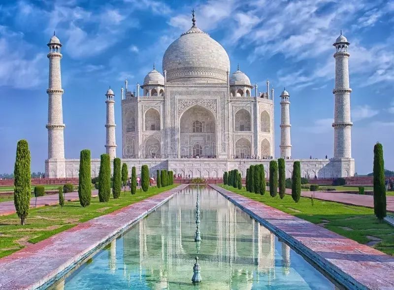 plan-a-perfect-delhi-to-agra-tour-by-car-with-ease-big-0