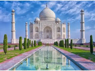 plan-a-perfect-delhi-to-agra-tour-by-car-with-ease-small-0