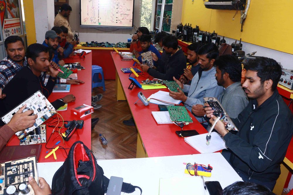 multitech-ev-training-institute-electric-vehicle-course-big-0