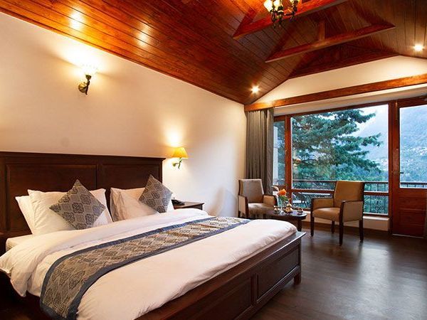 luxury-hotel-in-manali