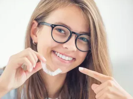 invisalign-clear-aligners-by-dr-preeti-kulkarni